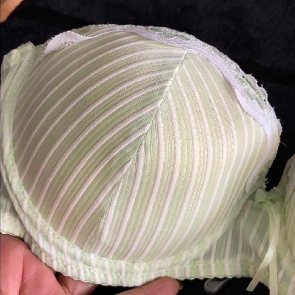 Bra set - Picture 3 of 4